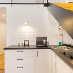Leah Apartment