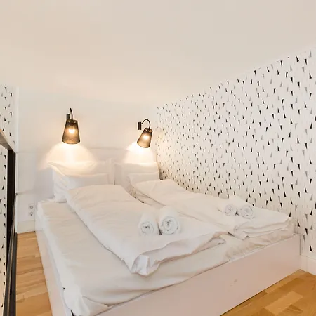 Leah Apartment